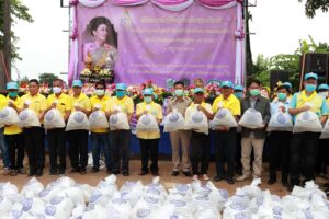 จังหวัดบึงกาฬ ปล่อยพันธุ์สัตว์น้ำเนื่องในวันเฉลิมพระชนมพรรษาสมเด็จพระนางเจ้าฯ พระบรมราชินี