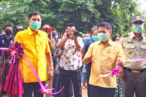 จังหวัดบึงกาฬ จัดพิธีเปิดการท่องเที่ยวที่หินสามวาฬ สถานที่ท่องเที่ยวทางธรรมชาติยอดนิยม ให้นักท่องเที่ยวเข้าชมได้อย่างเป็นทางการ หลังมาตรการผ่อนคลายระยะที่ 5