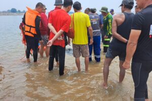 สุดเศร้า เด็กหญิง 14 น้ำพัดออกนอกทุ่น จมหาดริมโขงบึงกาฬเสียชีวิต เด็ก10 ขวบรอดหวุดหวิด